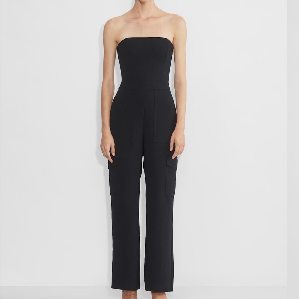 NWOT Aritzia Wilfred Cordial Cargo Black Strapless Jumpsuit size 8